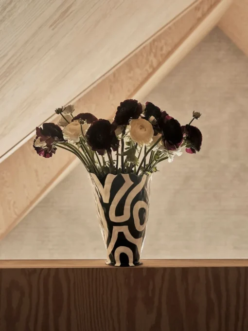 Jessica Hans Shadow Vase