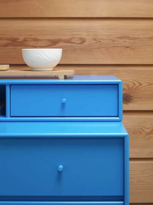 KEEP - With brass legs