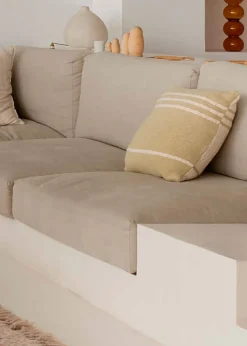 Knitted Cushion Duetto