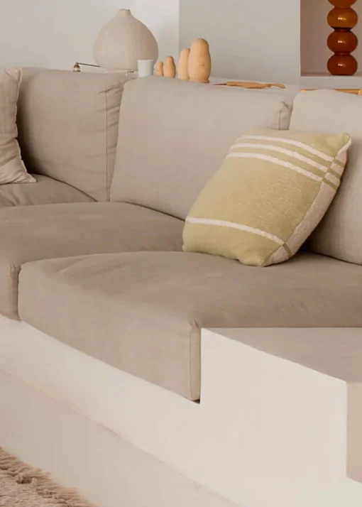 Knitted Cushion Duetto