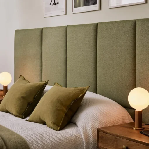 Knuckle Table Lamp