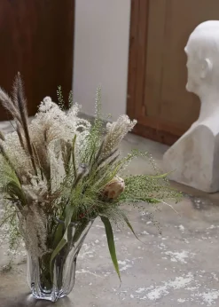 Komnio Vase