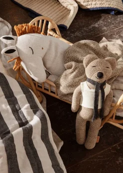 Kuku Doll Bed