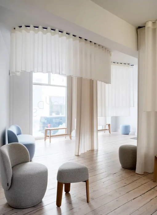 Kuon Armchair
