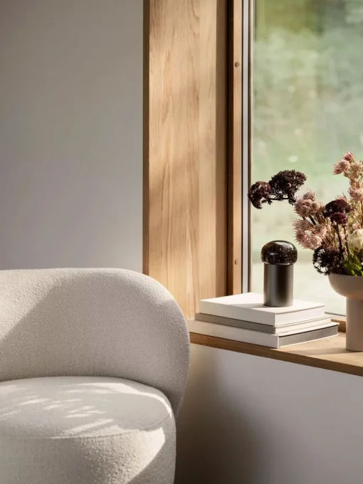 Kuon Armchair