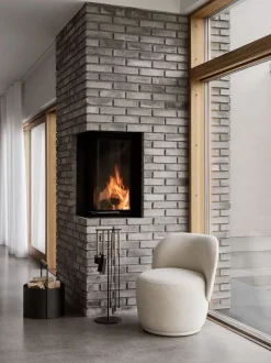 Kuon Armchair