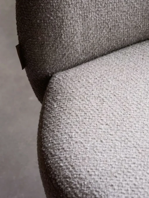Kuon Armchair