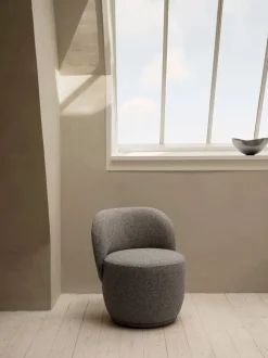 Kuon Armchair