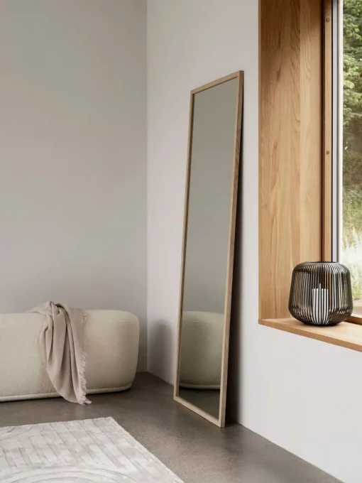 Kuon Bench