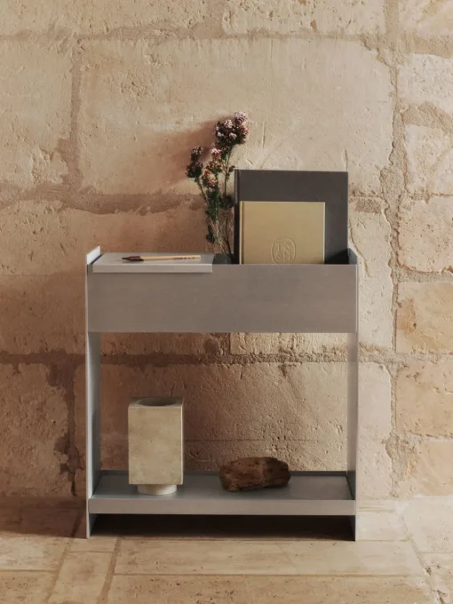 Lager Plant Box With Shelf