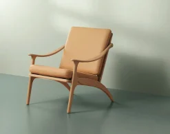 Lean Back Chair
