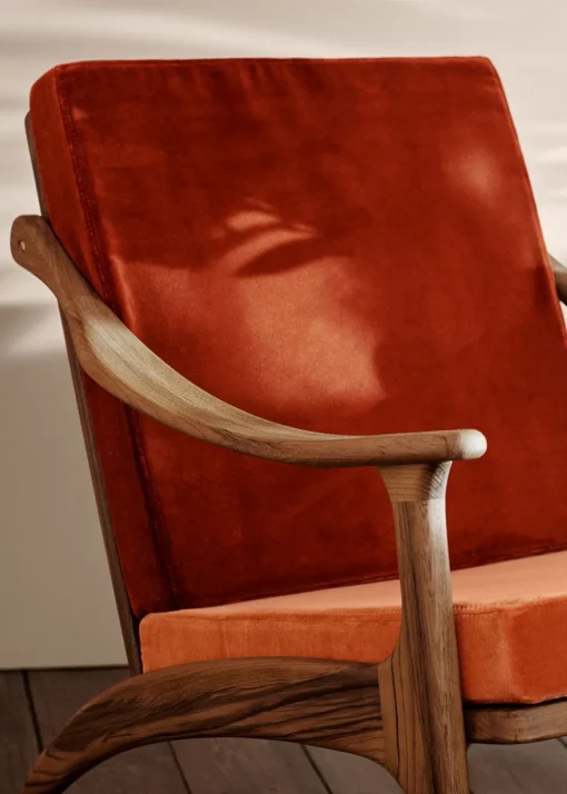 Lean Back Chair