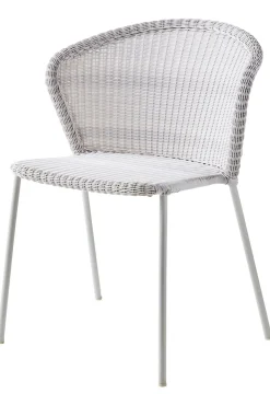 Lean Chair