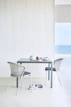 Lean Chair