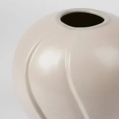 Leda Vase