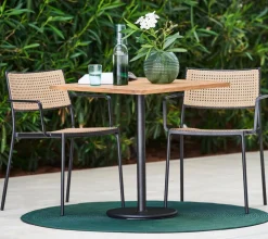 Less Stuhl mit Armlehne