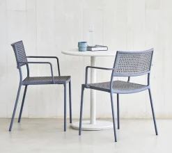 Less Stuhl mit Armlehne