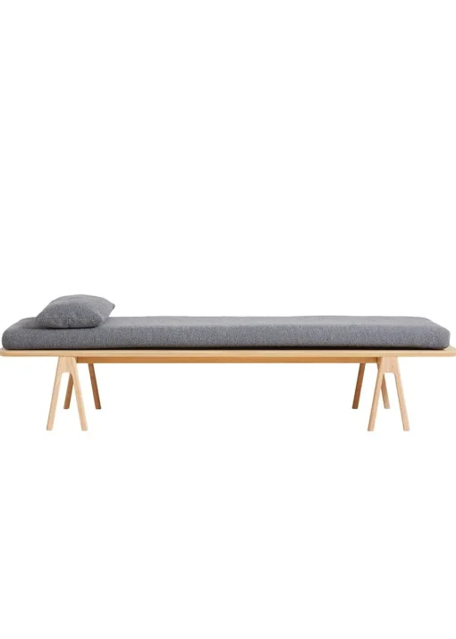 Level Daybed