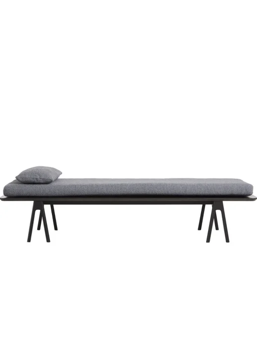 Level Daybed