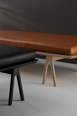 Level Daybed