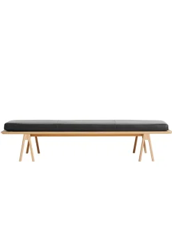 Level Daybed
