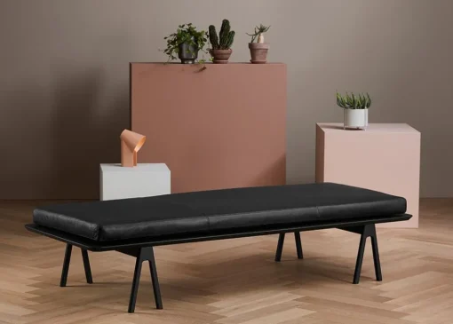 Level Daybed