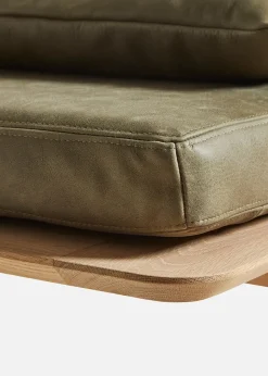 Level Daybed