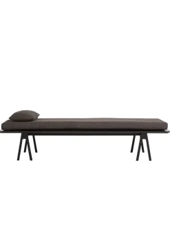 Level Daybed