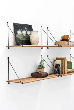 Loop Shelf