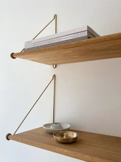 Loop Shelf