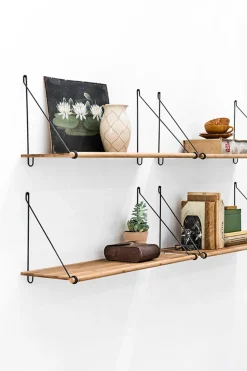 Loop Shelf