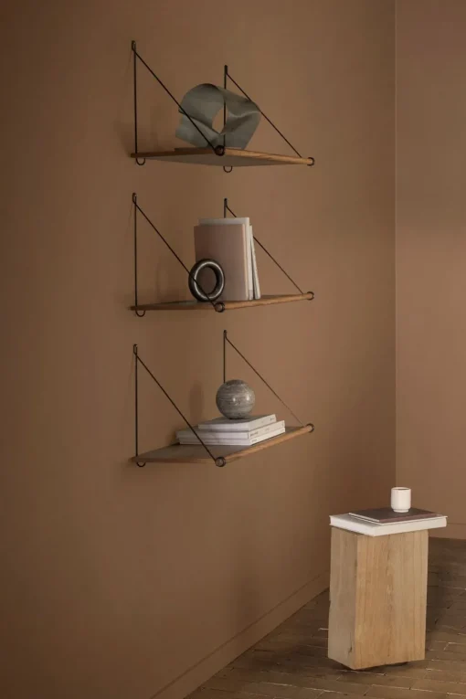 Loop Shelf