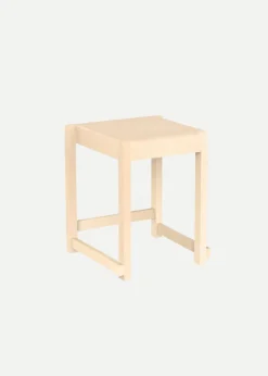 Low stool 01