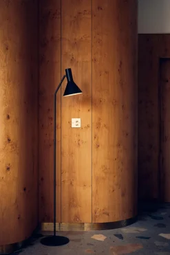 Lyss Floor Lamp