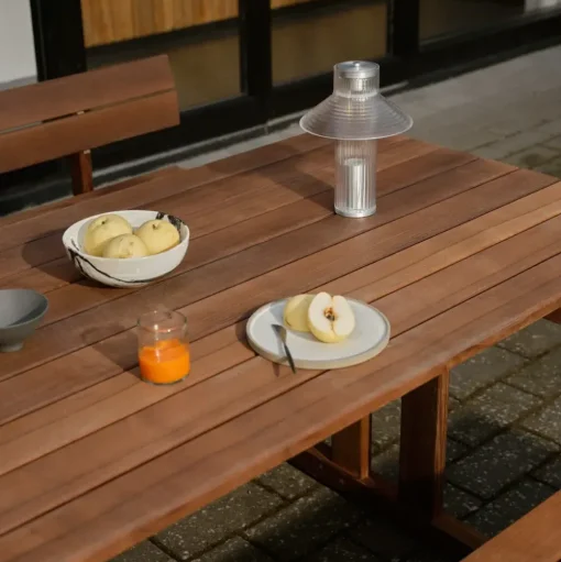 M17 - Ermelunden - Garden table