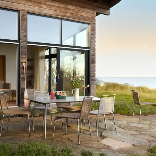 M21 Teglgaard - Garden table