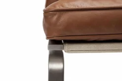 MAN Chair