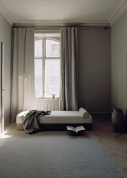 Mass Daybed