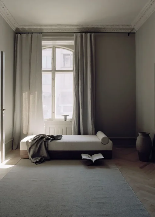 Mass Daybed