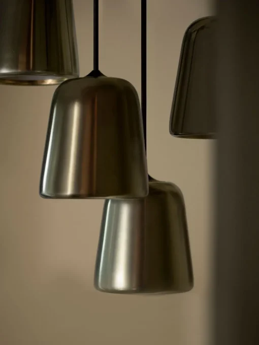 Material Pendant w. Black Fitting