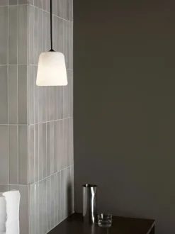 Material Pendant w. White Fitting