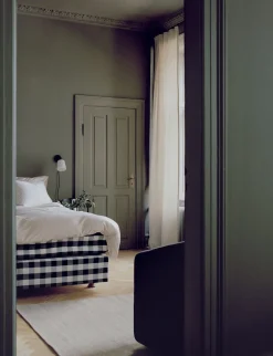 Material Wall Lamp