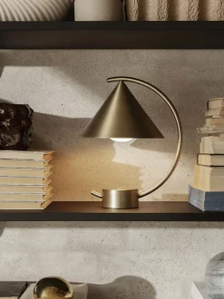 Meridian Lamp