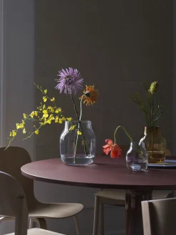 Midst Table