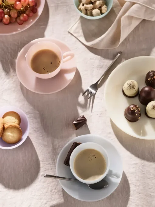 Milk Cup W. Saucer