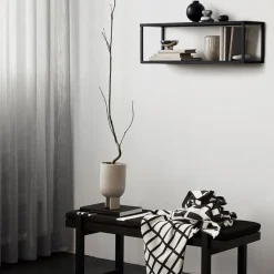 Minimal Bench Frame