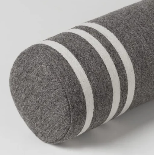 Minimal Pillow