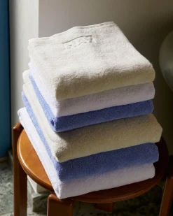 Mono Bath Towel