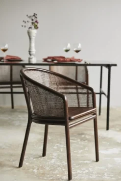 MOSSO dinner chair