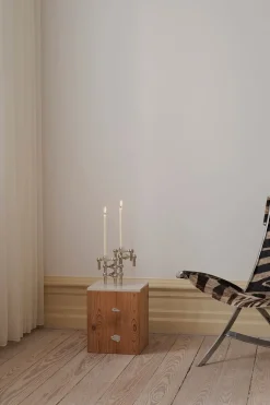 Nagel Candle Holder
